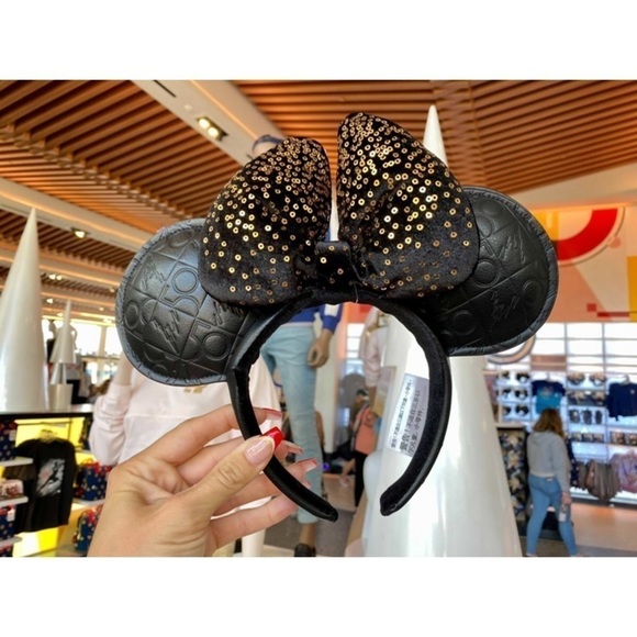 Walt Disney World 50th Anniversary Minnie Mouse Ear Headband for Adults - Picture 8 of 15